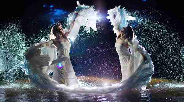 Beautiful Angels Dancing With Water